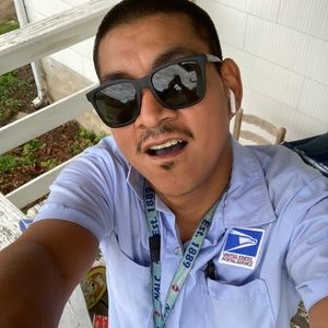 Meet your Posher, Augustine